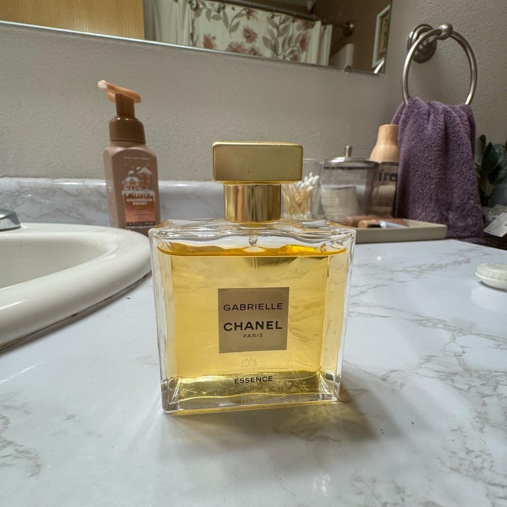Chanel Gabrielle Essence Perfume
